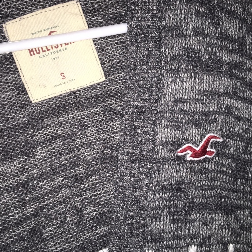 Sweater - Picture 2 of 2